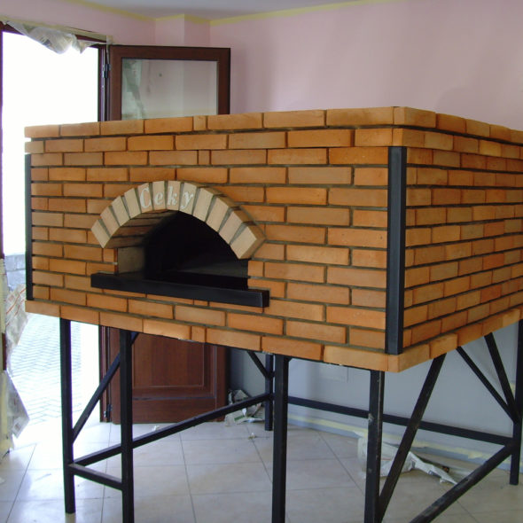 Печь для пиццы на дровах CEKY S130 квадратная фронт красный кирпич