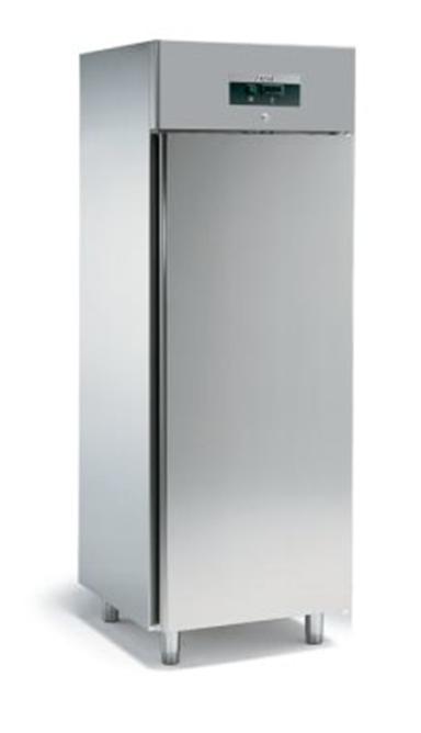 Шкаф холодильный Sagi FD70LT